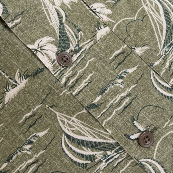 ✨Reyn Spooner x Uniqlo Hawaiian Aloha Shirt Green Palm Tree Sailboat Print Small - Picture 5 of 11